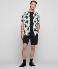 Boss Relaxed Fit Tales SS T Shirt 10 Boss Relaxed Fit Tales SS T Shirt -Menswear Specialty Store 46u208x0Bk55WwM2dRaPfYEy6BZwd62Pv5e7kO1B