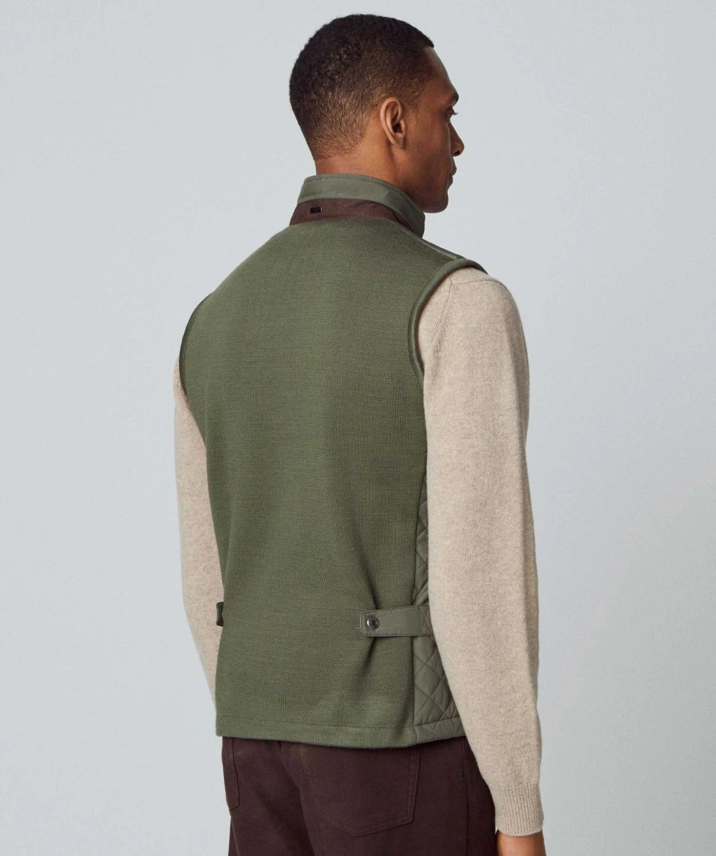 Hackett Channel Quilted Gilet 5 Hackett Channel Quilted Gilet - Image 3