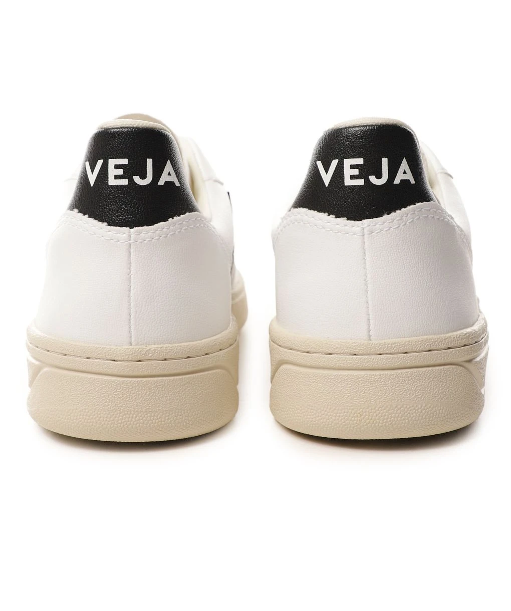 Veja Vegan Leather V-10 Trainers 6 Veja Vegan Leather V-10 Trainers - Image 4